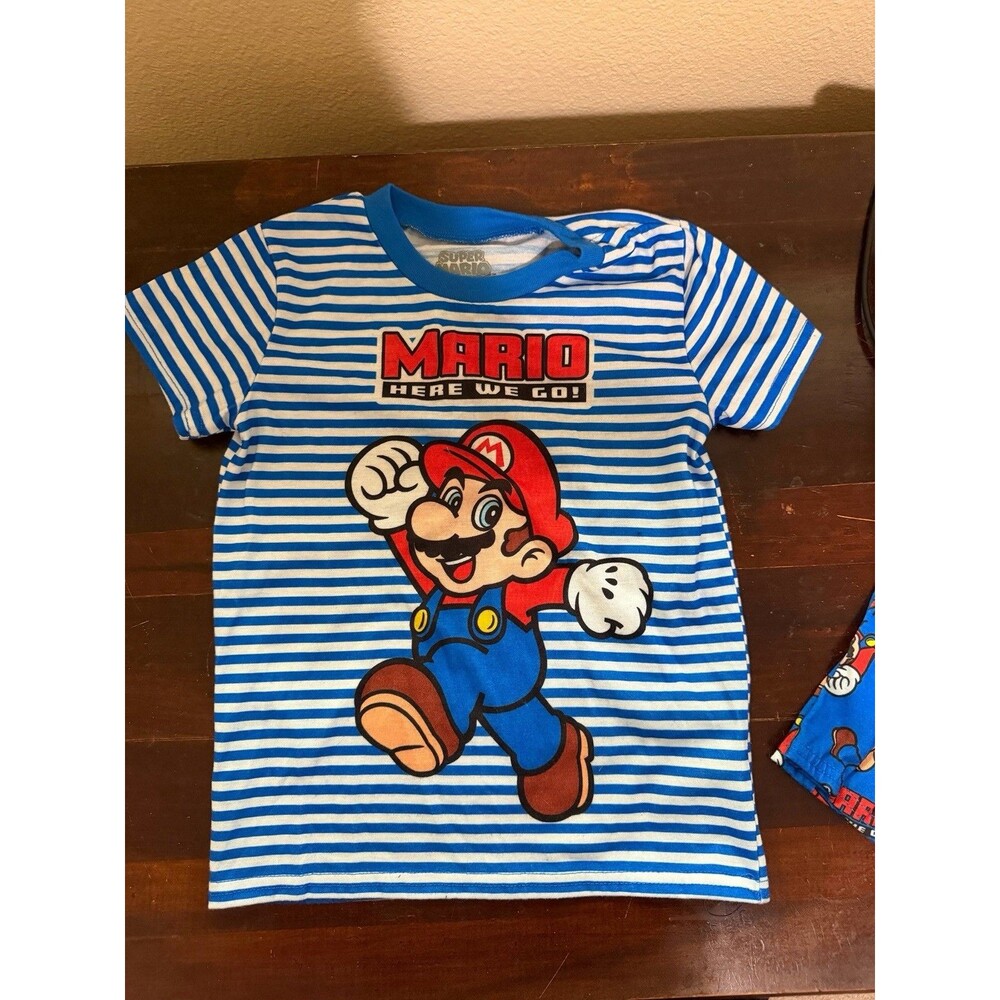Super Mario Size XS (4/5) Boys' Blue T-Shirt & Shorts Pajama Set - Picture 2 of 6